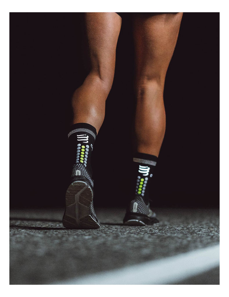 Calcetines Compressport Pro Racing Socks v4.0 Trail Black. Oferta y comprar